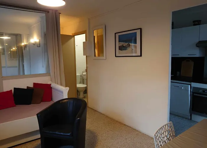2vau21 - T2 Centre Village Et Vue *